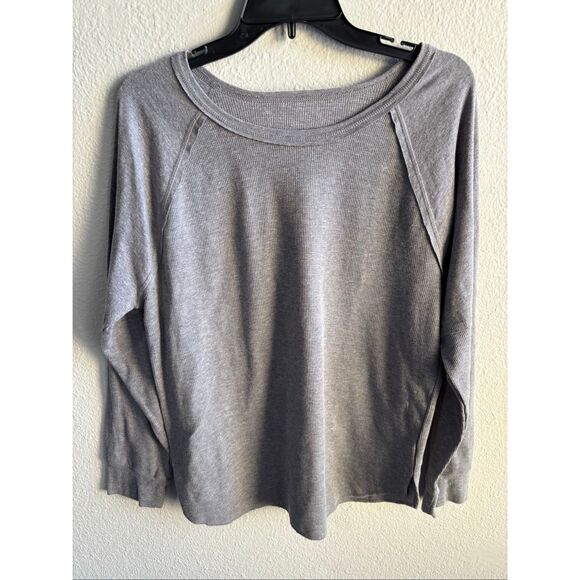 ❤️Cuddle Duds Warm Essentials Thermal Top - Picture 1 of 4
